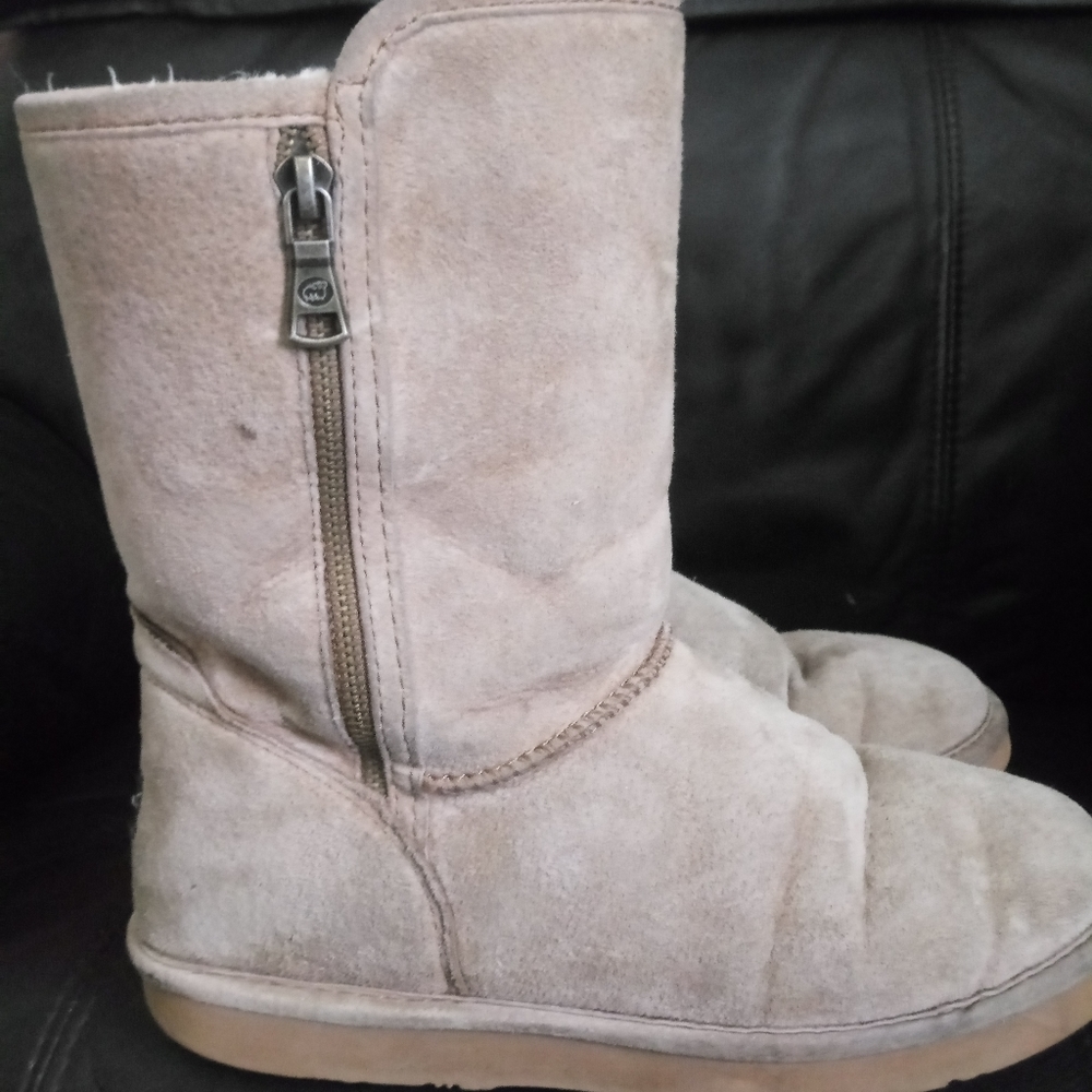 LAMO  boots. 💓